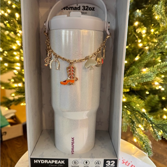 Hydrapeak White Glitter Tumbler with cowboy Charms - Picture 1 of 1